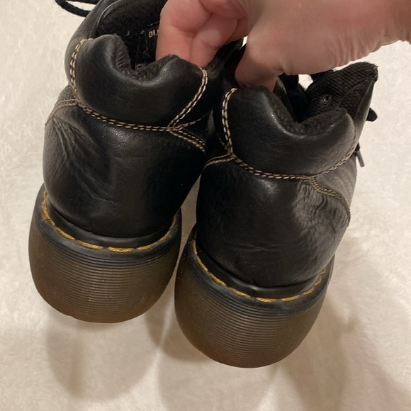 Vintage 90’s 8542 Dr Martens unisex black leather oil resistant work boots - Picture 4 of 9